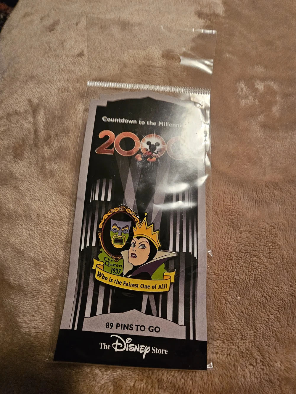 Disney Evil Queen Enamel Pin — Black, Purple, Green, Yellow 💜💚